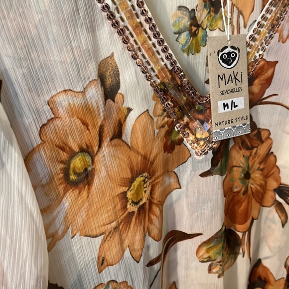 NWT MAKI COVER UP SIZE M/L - Picture 3 of 4